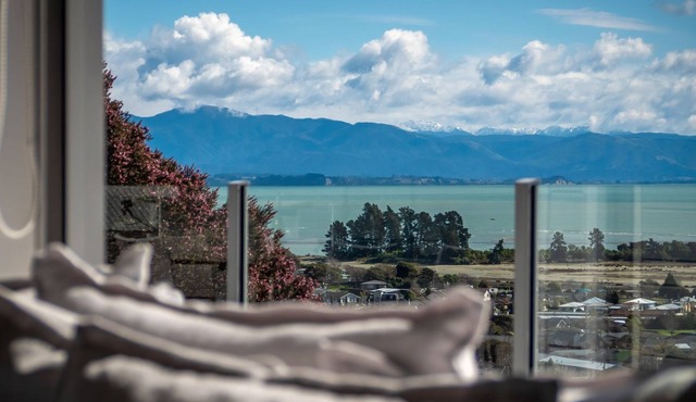Ocean View with Kiwi Vibe