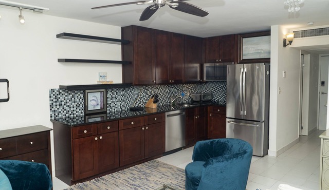 Oceanfront 2-level condo at Sapphire Beach Resort and Marina with washer/dryer.