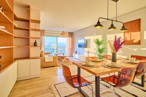 Oceanfront 2BR by Hassan II Mosque
