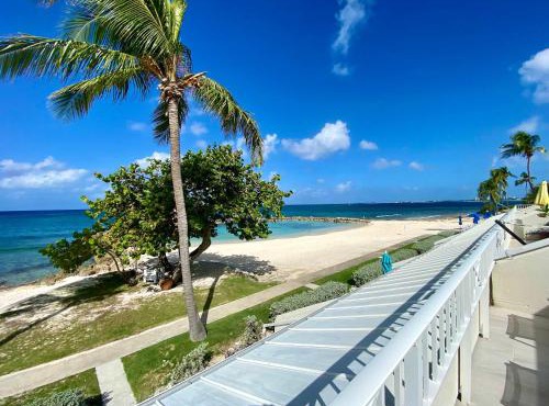 Oceanfront 3-BR Condo with Large Beachfront Terrace