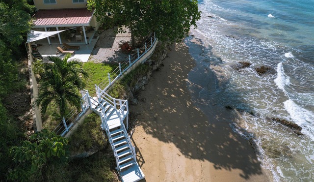 Oceanfront 4 Bedroom Paradise