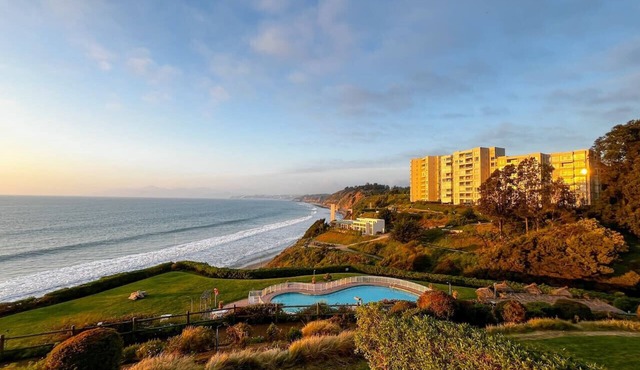 Oceanfront Apartament Costa Quilen