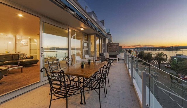 Oceanfront Apartment at Latitude 41