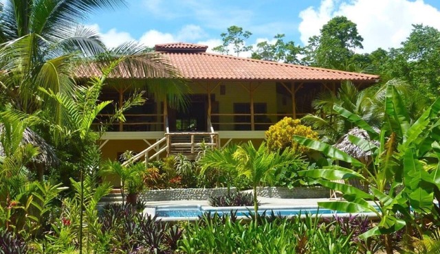Oceanfront Bluff Beach Retreat - Spectacular 65 Ft Swimming Pool