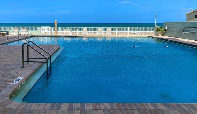 Oceanfront building with studio