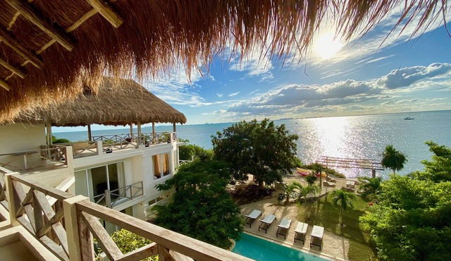 Oceanfront Casa Coco Luxury 10 BR Villa