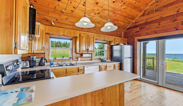 Oceanfront Cottage | Pet-Friendly | Direct Beach Access | North Rustico Bay!