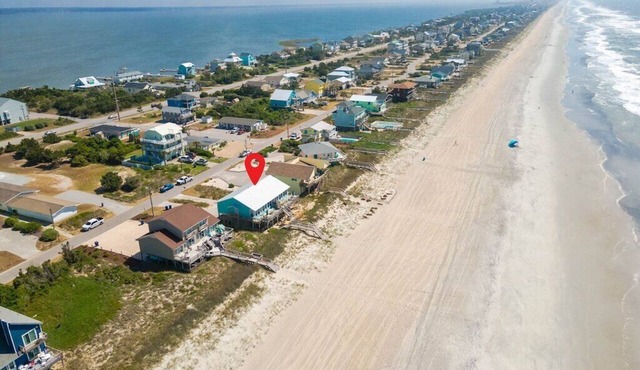 Oceanfront cottage; clean, modern, and close! Play, rest, restore.