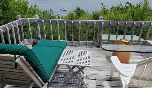 Oceanfront Cottage with incredible views of Acadia National Park mountains