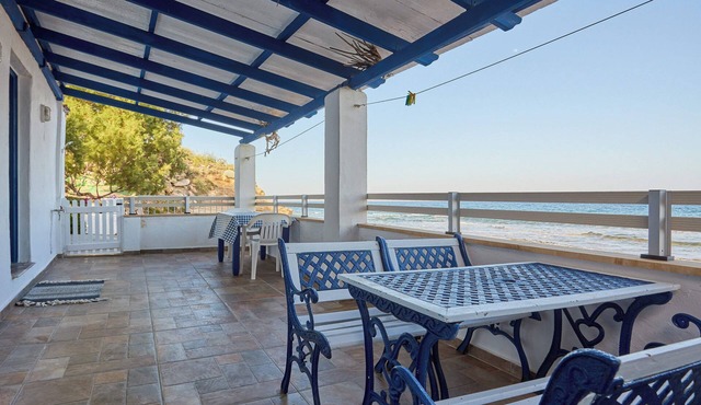 OCEANFRONT CYCLADIC ESCAPE
