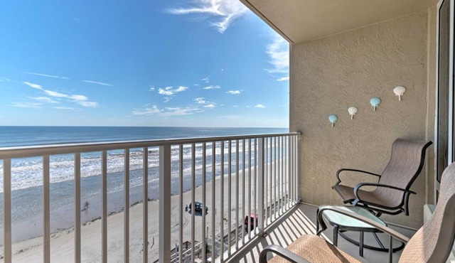 Oceanfront Daytona Beach Studio w/Balcony!