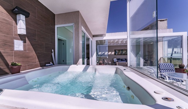 Oceanfront Duplex with Hot Tub
