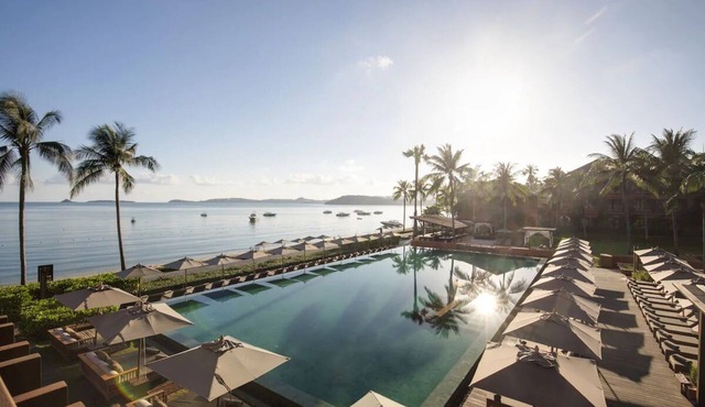 Oceanfront Escape with Sunset Views, Daybed & Resort Pools