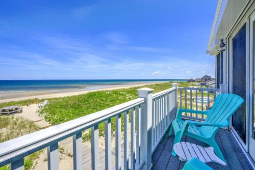 Oceanfront Escape—Decks, Views Family Space