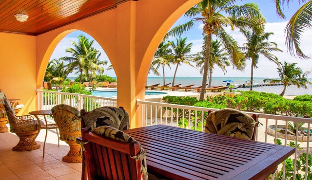 Oceanfront First Floor 2 Bed/2 Bath - Free use of Kayaks
