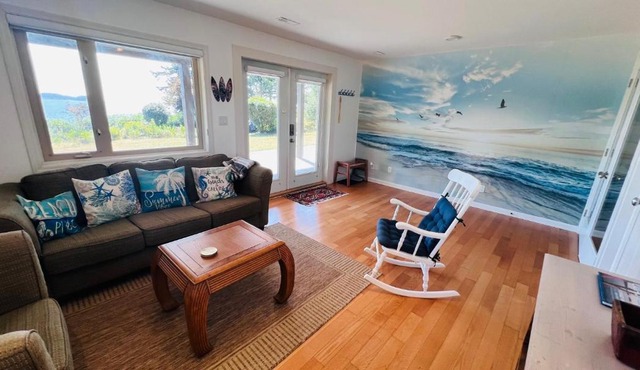 Oceanfront Garden Suite - Stunning Views & Wildlife