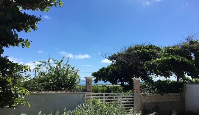 Oceanfront Genny Bay Villa Sueca