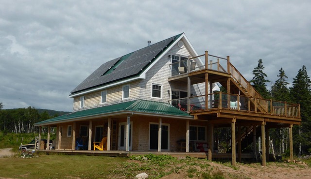 OCEANFRONT | Grandma's Bedroom | Private Toilet