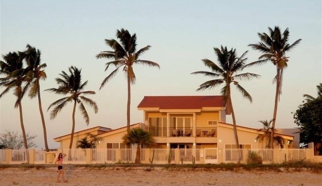 Oceanfront Luxury Malmok 5 Bedroom 6 Bath Villa