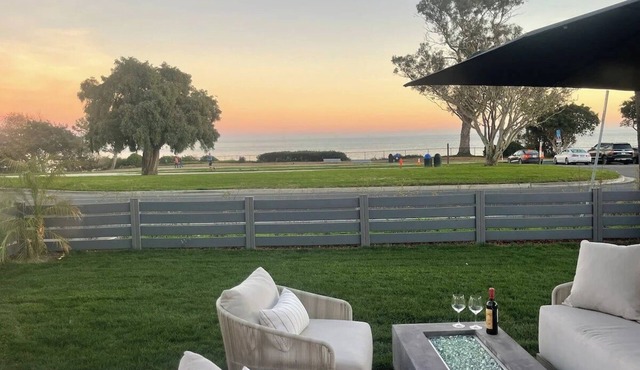Oceanfront Luxury, Beach Access, Clear Views, Spa, Steam Shower, Enclosed Yards,