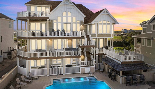 Oceanfront Oasis 2025 Upgrades, Pool, Hot Tub, Tiki Bar, Dog-Friendly & Stunning Views!