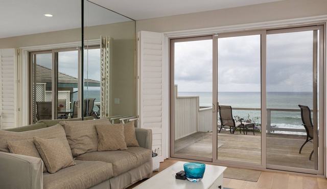 Oceanfront Oasis-Oceanfront Home on Encinitas Bluffs