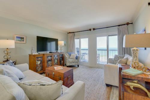 Oceanfront PCB Condo w/Beach Access & 2 Pools