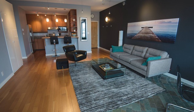 Oceanfront Penthouse with Private Rooftop Patio