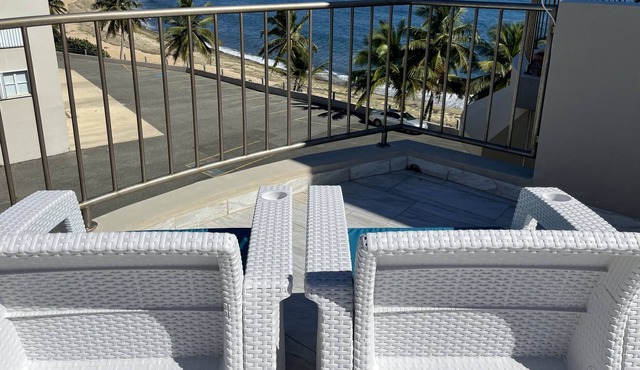 Oceanfront Penthouse with secluded beach