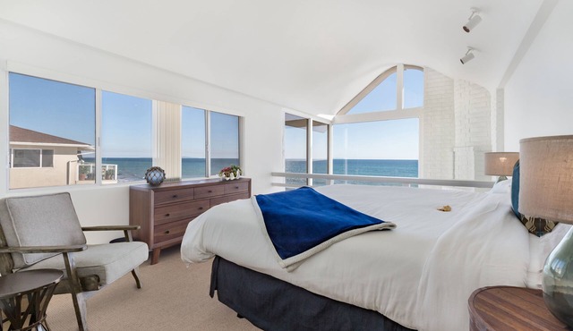 Oceanfront Retreat - Perfect For Family Reunions