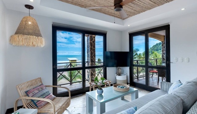 Oceanfront Rooftop Bahia Encantada Jaco L3