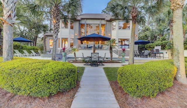Oceanfront Six Bedroom Spacious Home w/Private Pool - Located in Sea Pines!