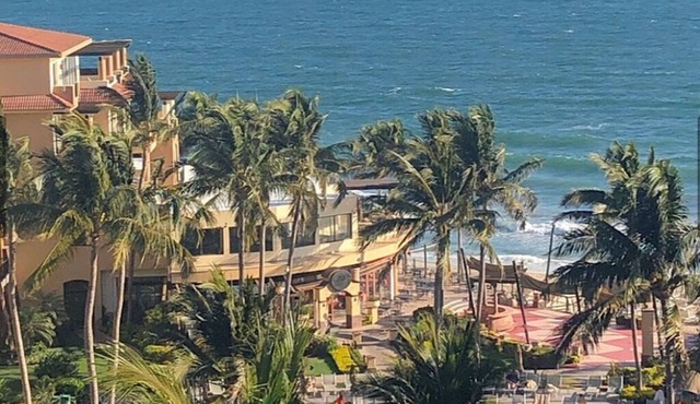 Oceanfront stays available at Villa Del Palmar Flamingos in the Mexican Riviera