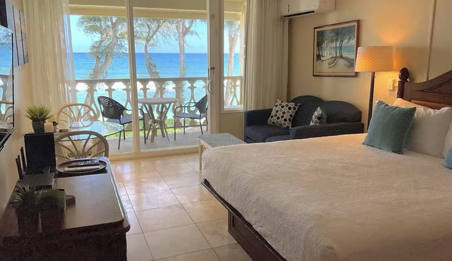 Oceanfront Studio at Islander on the Beach #325
