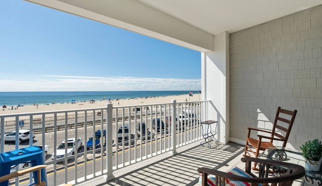 Oceanfront Sunrise Retreat - A Two-Bedroom Beach Condo at Hampton Beach