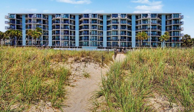 Oceanfront Three Bedroom Condo - Crescent Sands F-2
