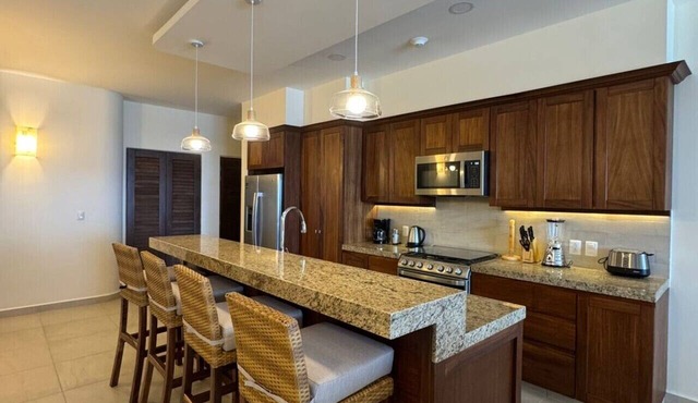 Oceanfront Three bedroom - Nautico1473