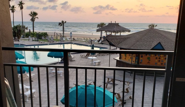 OCEANFRONT PROPERTY!