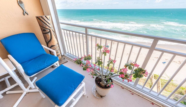 Oceanfront 2BR Condo 6th Floor Balcony with Stunning Ocean Views, 605