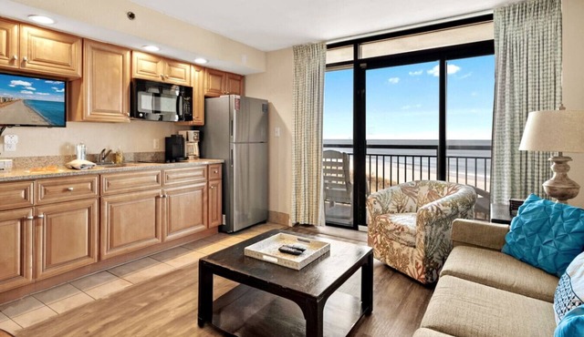Oceanfront Views, Pool & Lazy River