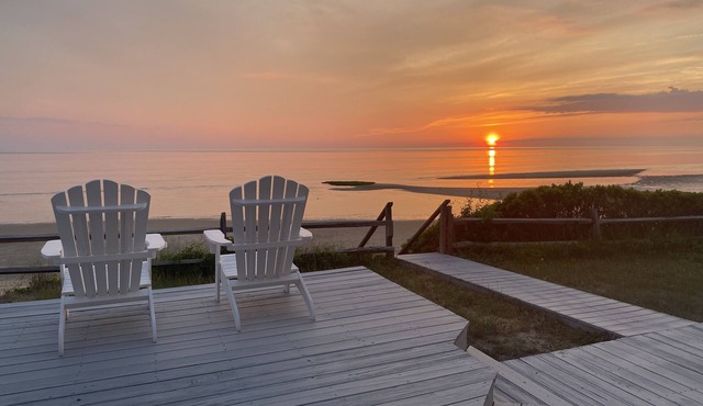 Oceanfront w/Private Stairs to Beach and Spectacular Sunsets!