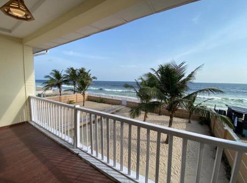Oceanfront Wavecrest Beach Hotel