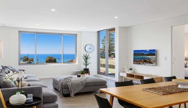 OCEANS EDGE #7 | Accom Holidays