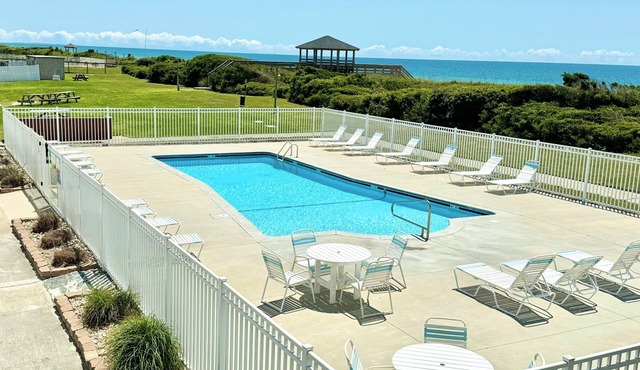 Oceanside Complex Direct Beach Access Pool Kitchen Pet Friendly