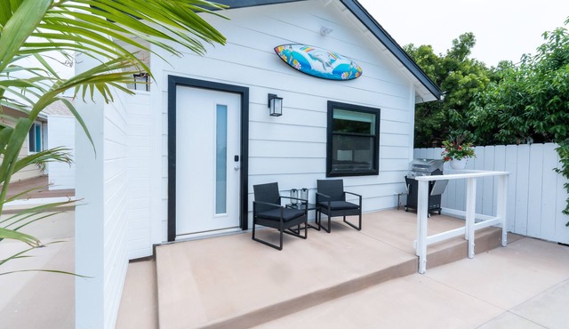 OCEANSIDE HAPPY HULA RETREAT New build - 1bed/1bath located 1.5 miles from Pier!
