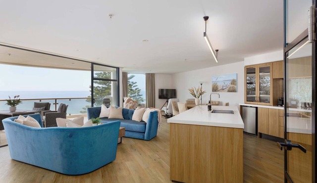 Oceanside Haven Resort Luxury Sea Views & Beach