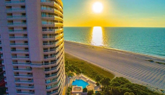 Oceanside Treasure by GoldenCoastRentals