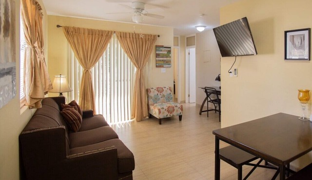 Oceanview 2BR/1BA - Unit 209 Ocean Villa