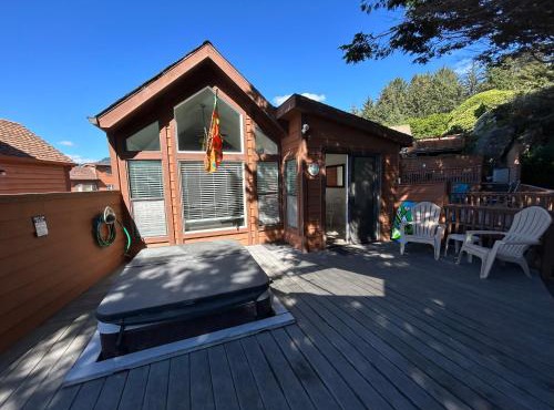 Oceanview Cabin 18 with Private Jacuzzi