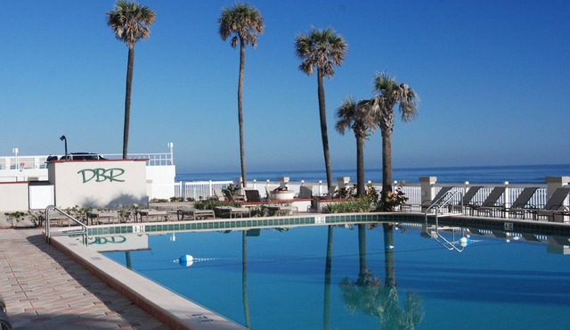 Oceanview | Private Balcony | 11th Floor | Sleeps 4